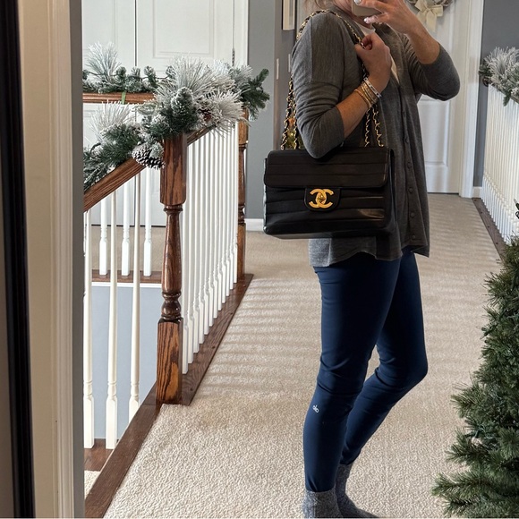 Chanel *RARE* Madamoiselle Jumbo Bag Black Leather Bag 24krt Gold Chain - Picture 10 of 13